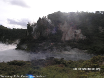 Waimangu Echo Crater New Zealand