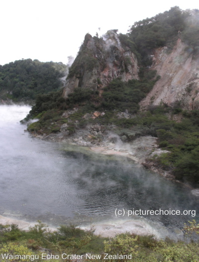 Waimangu Echo Crater New Zealand